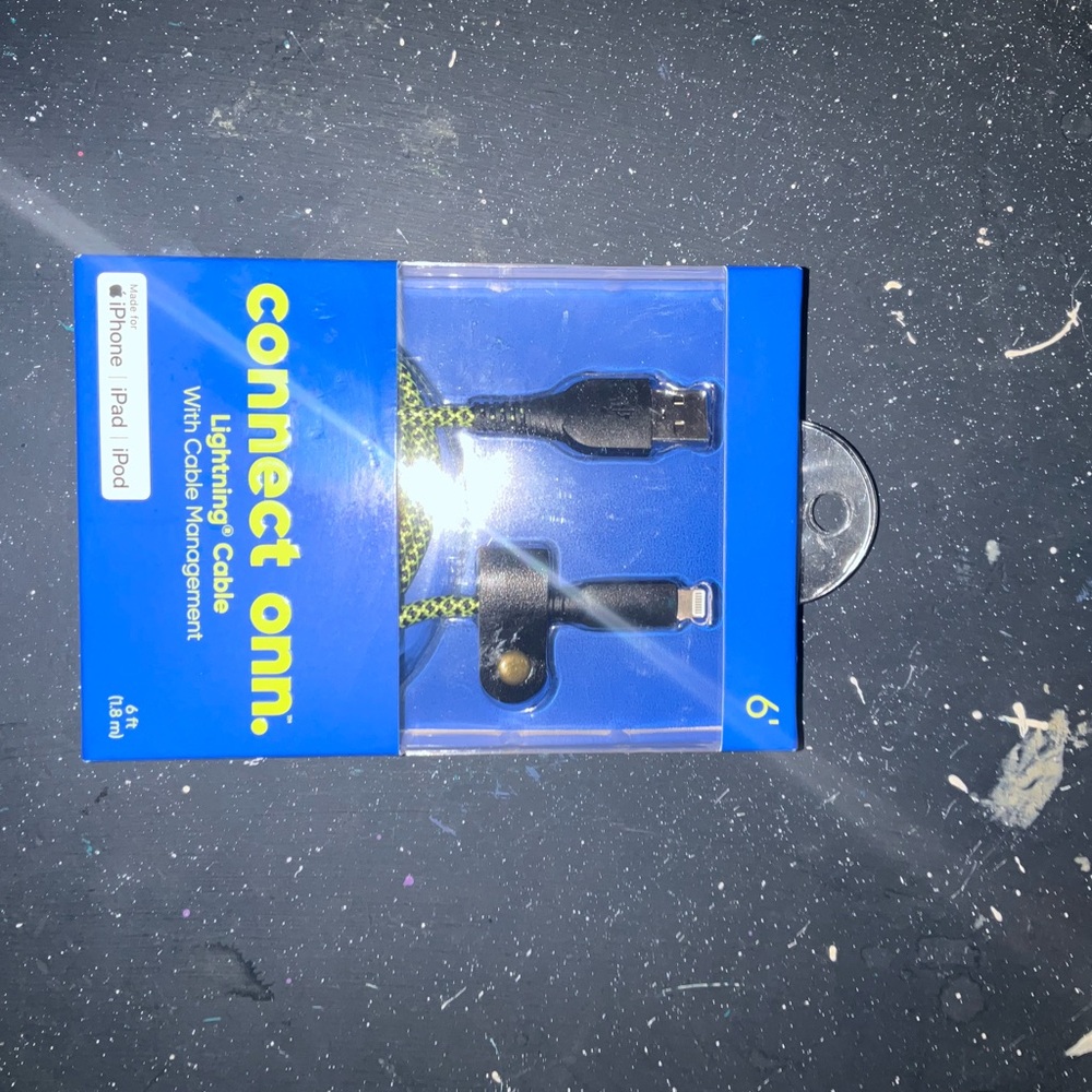 Adidas Blue Lightning Cable with Organizer